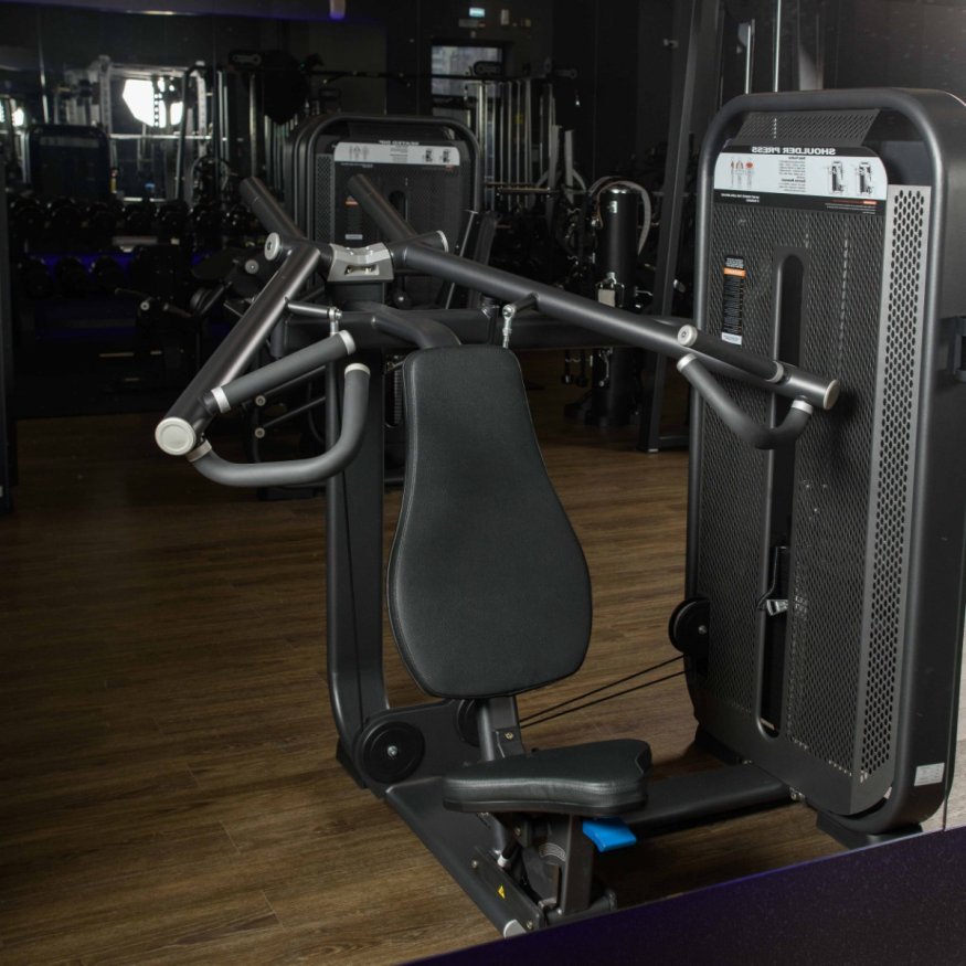 E7006 Жим от плеч. Стек 135 кг