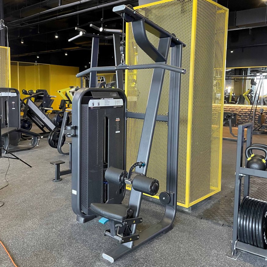 E7012 Тяга сверху. Вертикальный блок. Стек 135 кг