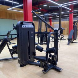 E7035 Тяга сверху. Вертикальный блок. Стек 135 кг