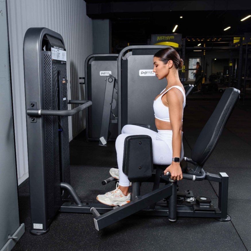 U3021D (E5089) Сведение/Разведение ног сидя. Стек 95 кг