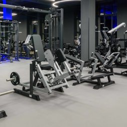 A604 Отведение ног сидя