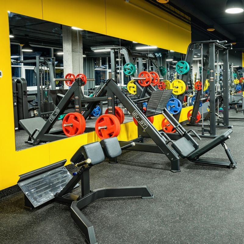 Тренажер для разгибания спины. Гиперэкстензия (Back Extension)