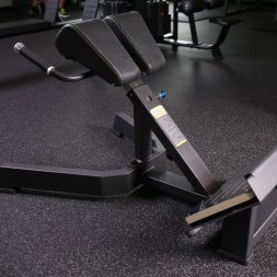 Тренажер для разгибания спины. Гиперэкстензия (Back Extension)