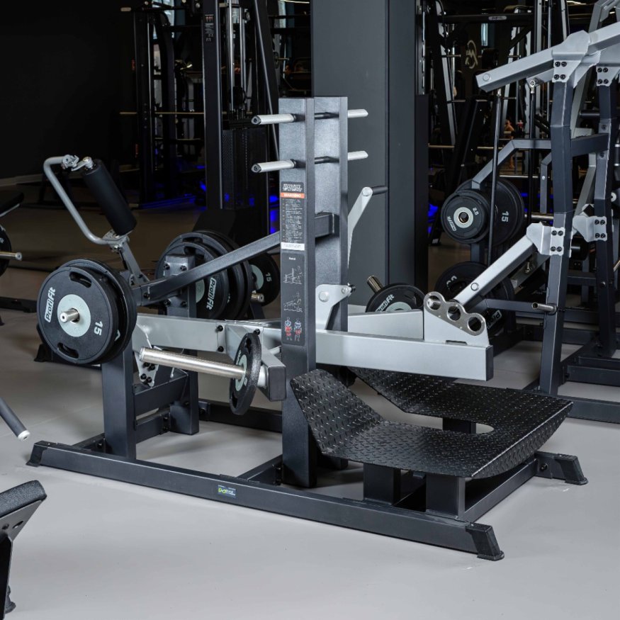 D601 Приседания с поясом