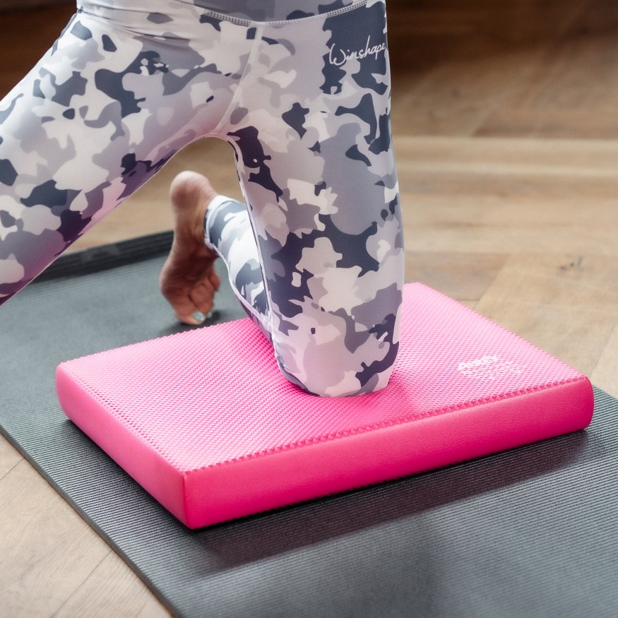 Балансировочная подушка AIREX Balance Pad Plus Elite розовый