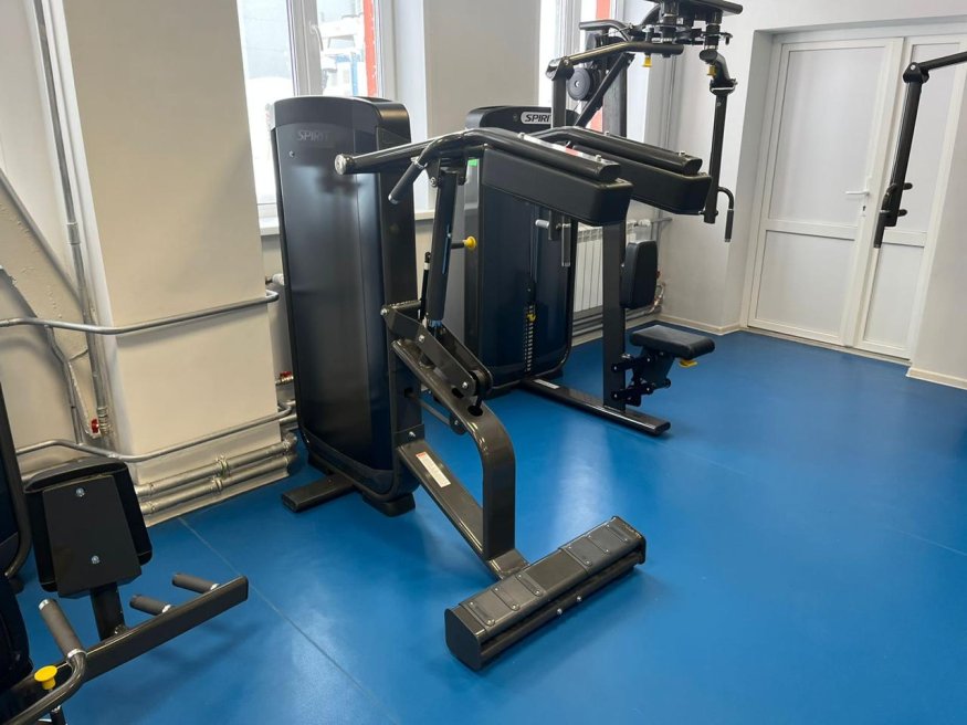 Тренажер для икроножных мышц SPIRIT SP-3515 со стеком 109 кг