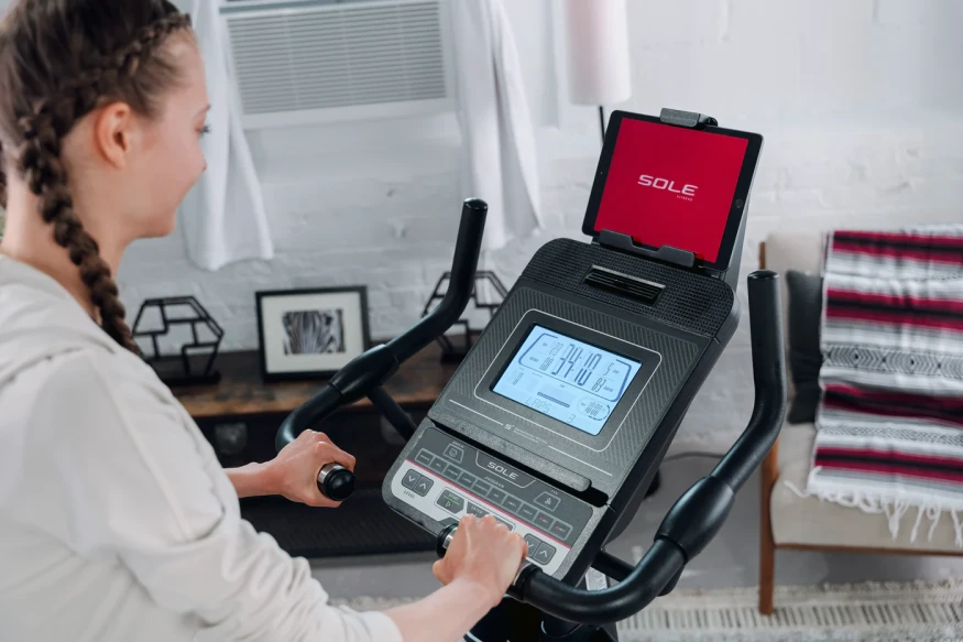 Вертикальный велотренажер Sole B94 (2023)