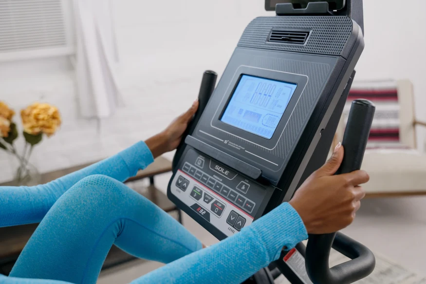 Горизонтальный велотренажер Sole R92 (2023)