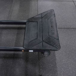 U2065 Приседание