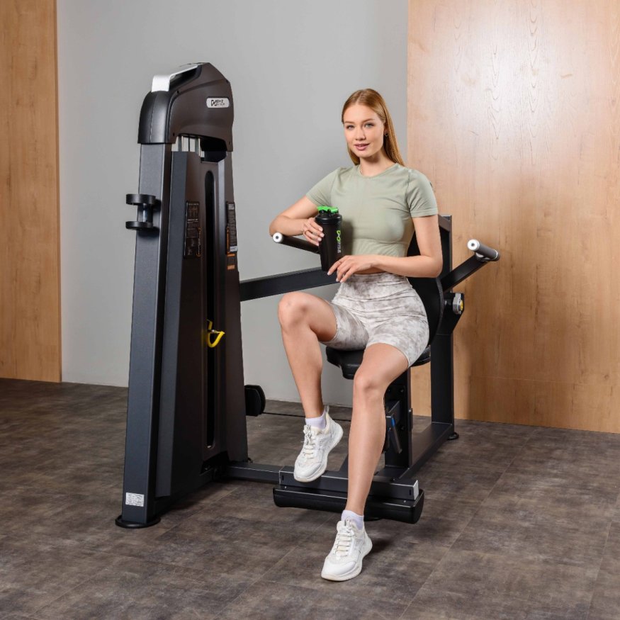 U3026C (E3026) Трицепс-машина. Имитация отжиманий. Стек 135 кг