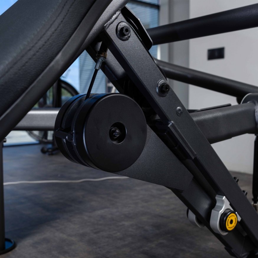 U2006 Жим от плеч. Стек 140 кг