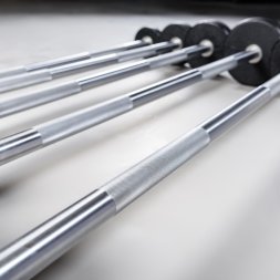 Набор прямых полиуретановых штанг LEVEL (шаг 5 кг, 5 шт) PROFI-FIT 10-30 кг