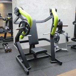 Y905Z Жим от груди