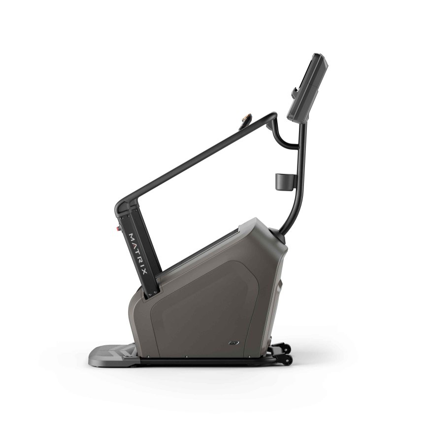  Matrix Fitness Лестница-эскалатор Lifestyle с консолью GT LED