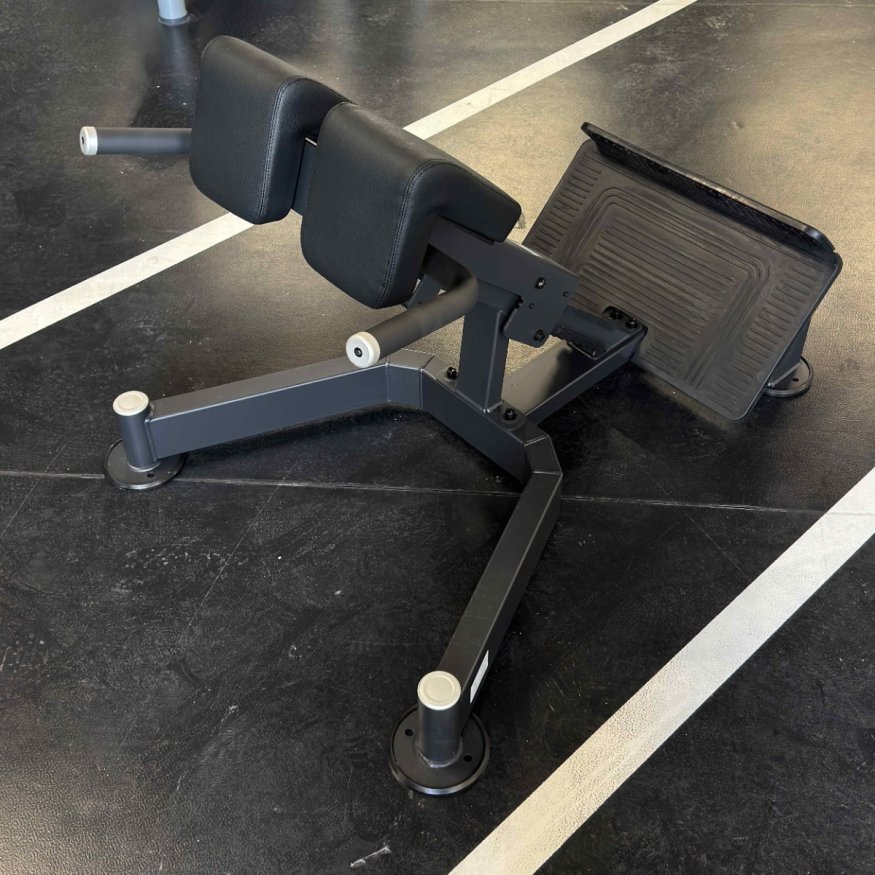 U3045 Тренажер для разгибания спины. Гиперэкстензия