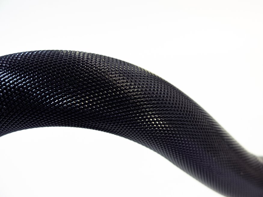 Гриф олимпийский сильноизогнутый черный 47&amp;quot; REBEL с замками