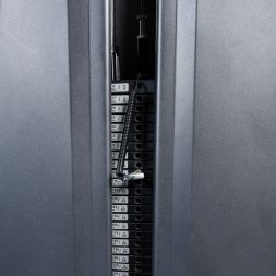 U3021C (E3089) Сведение/Разведение ног сидя. Стек 110 кг