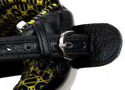 UFC Шлем с защитой щек на шнуровке черный - S\M