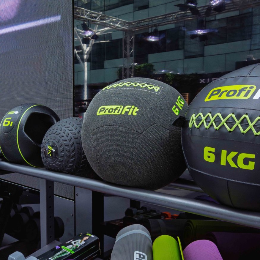 Медицинбол набивной (Wallball) PROFI-FIT 6 кг