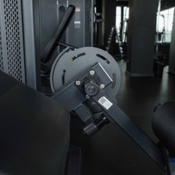 U3001D (E5001) Сгибание ног лежа. Стек 94 кг