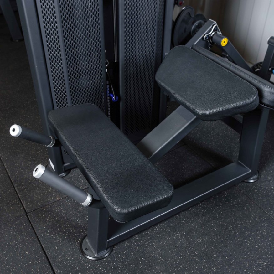 U3001D (E5001) Сгибание ног лежа. Стек 94 кг