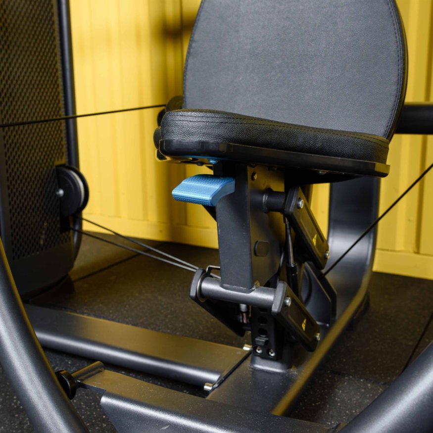 E7008 Жим от груди вертикальный. Стек 110 кг