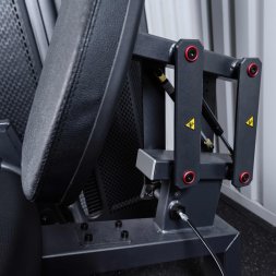 U3002D (E5002) Разгибание ног сидя. Стек 109 кг