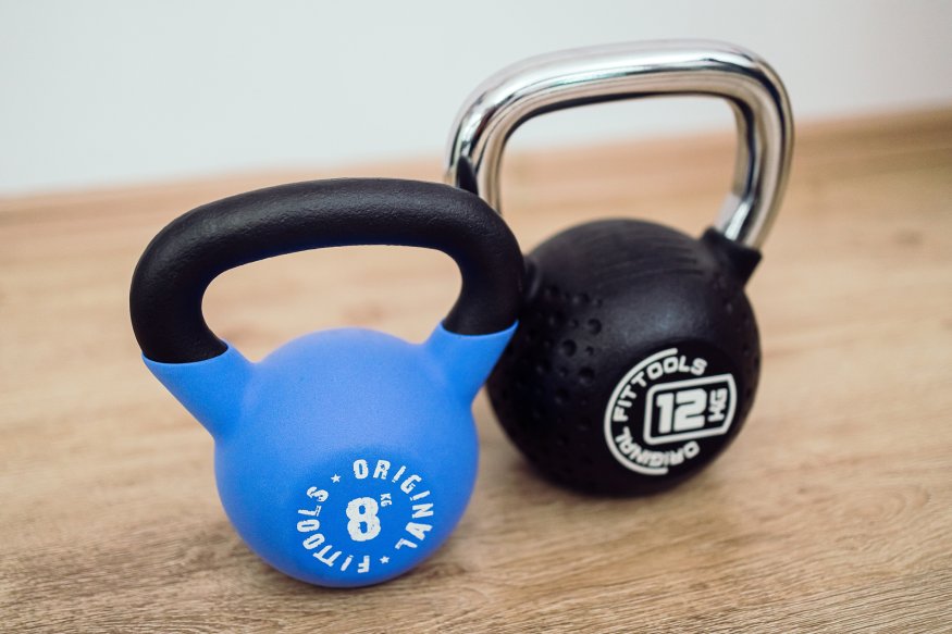 Гиря 6 кг с хромированной ручкой полиуретановая (CPU)