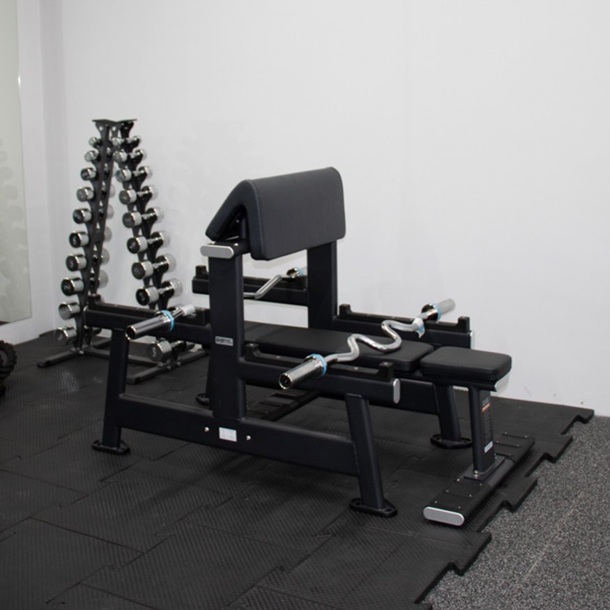 E7044 Скамья для бицепса. Скамья Скотта