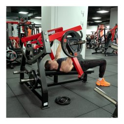 Грудной жим лежа на свободных весах Protrain PP128