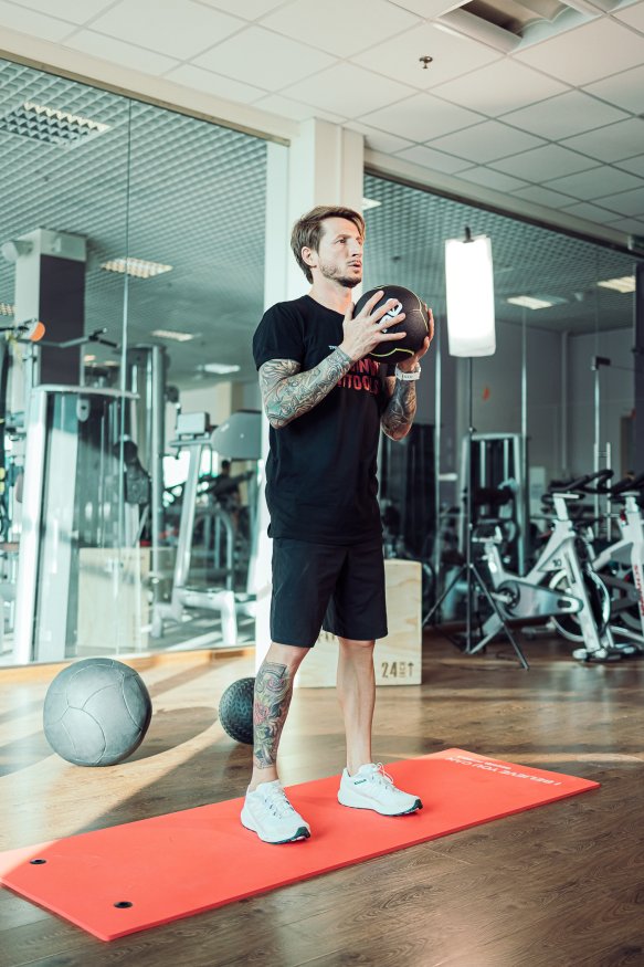 Мяч тренировочный черный 3 кг